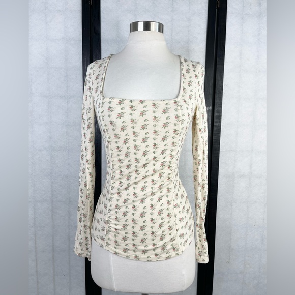 Rouje Tops - Rouje Cream Floral Long Sleeve Top. 34